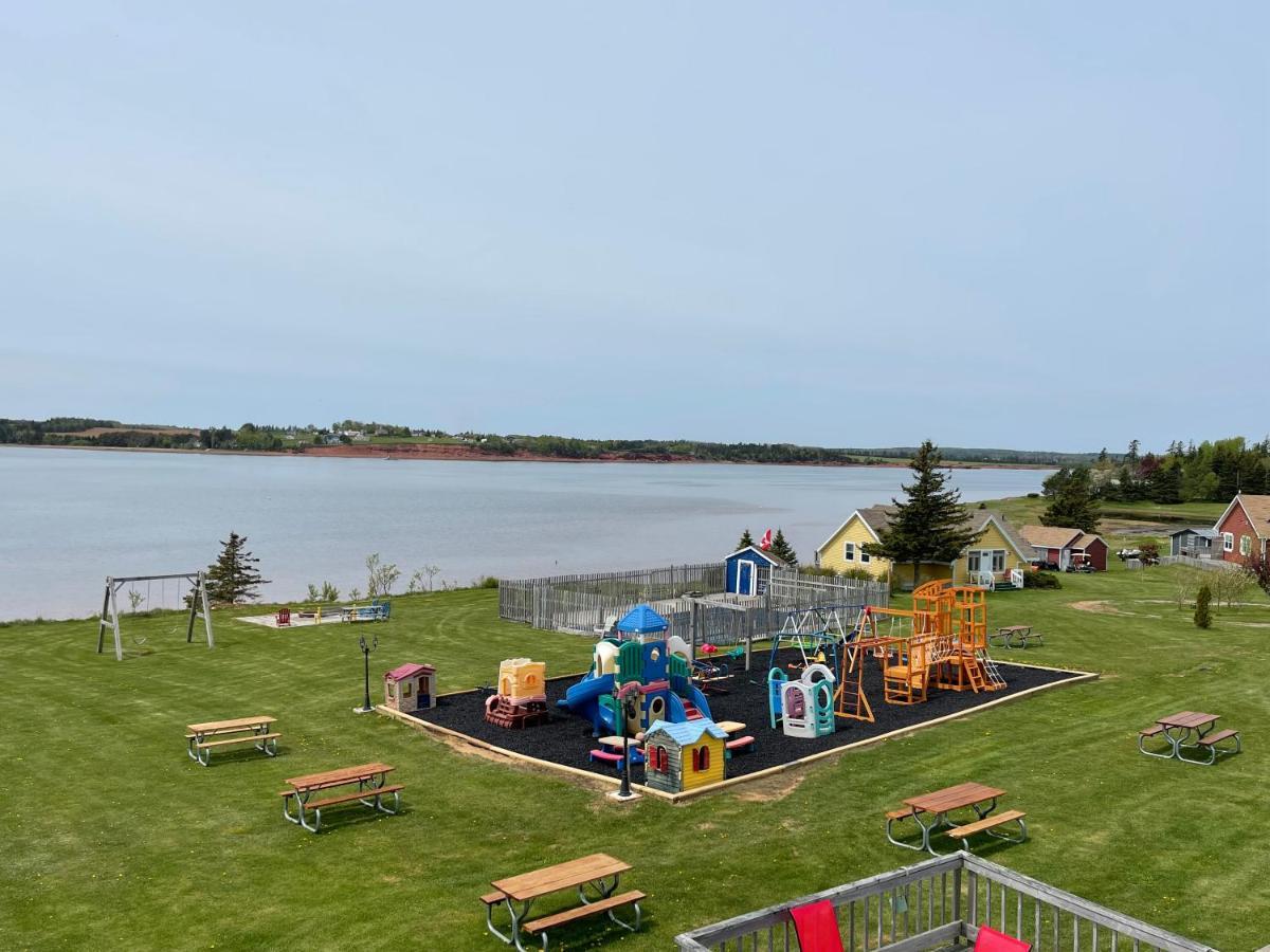 Beach & Breeze Cottages Stanley Bridge エクステリア 写真